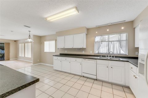 Casa en venta en Palm Coast, Florida, 3 dormitorios, 187.29 m2 № 1786452 - foto 17