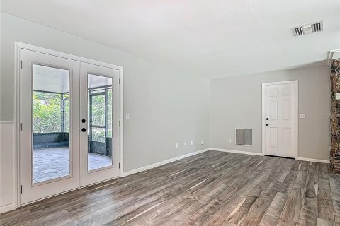 House in Edgewater, Florida 3 bedrooms, 144.93 sq.m. № 1768004 - photo 2