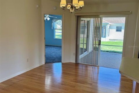 House in The Villages, Florida 2 bedrooms, 106.65 sq.m. № 2117409 - photo 5