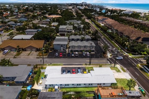 Propiedad comercial en venta en Cocoa Beach, Florida, 293.2 m2 № 1787514 - foto 3
