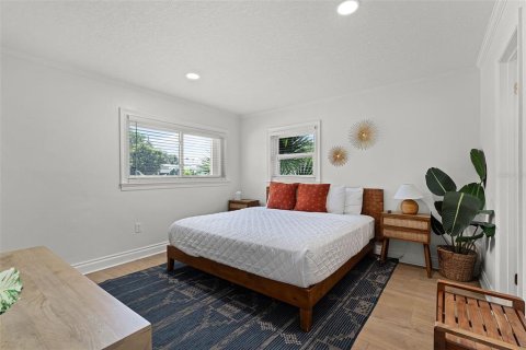 Propiedad comercial en venta en Cocoa Beach, Florida, 293.2 m2 № 1787514 - foto 8