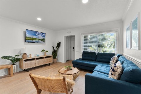 Propiedad comercial en venta en Cocoa Beach, Florida, 293.2 m2 № 1787514 - foto 14