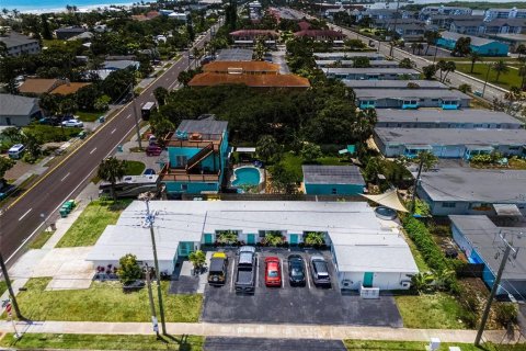 Propiedad comercial en venta en Cocoa Beach, Florida, 293.2 m2 № 1787514 - foto 1