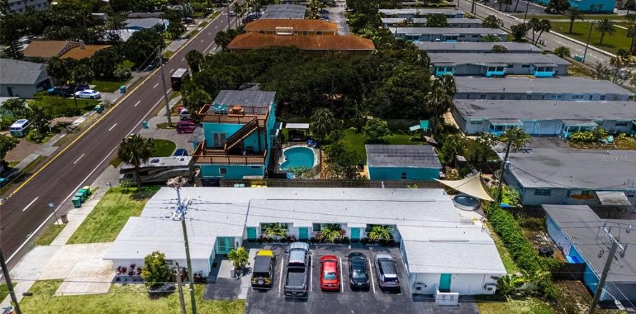 Propiedad comercial en Cocoa Beach, Florida 293.2 m2 № 1787514