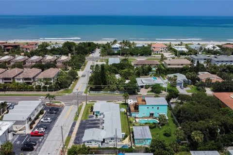 Propiedad comercial en venta en Cocoa Beach, Florida, 293.2 m2 № 1787514 - foto 6