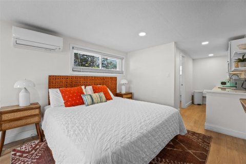 Propiedad comercial en venta en Cocoa Beach, Florida, 293.2 m2 № 1787514 - foto 26