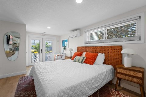 Propiedad comercial en venta en Cocoa Beach, Florida, 293.2 m2 № 1787514 - foto 27