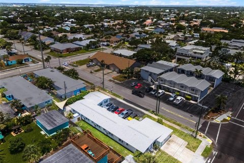 Propiedad comercial en venta en Cocoa Beach, Florida, 293.2 m2 № 1787514 - foto 2