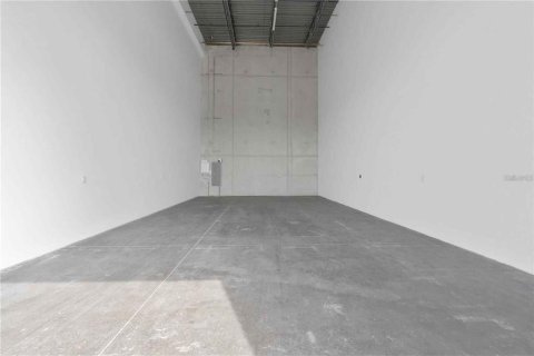 Immobilier commercial à vendre à Tampa, Floride: 85.84 m2 № 2419869 - photo 3
