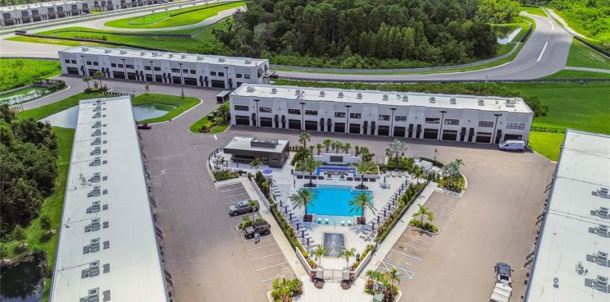 Immobilier commercial à Tampa, Floride 85.84 m2 № 2419869