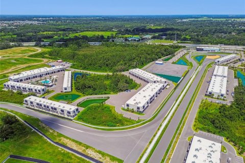 Immobilier commercial à vendre à Tampa, Floride: 85.84 m2 № 2419869 - photo 12