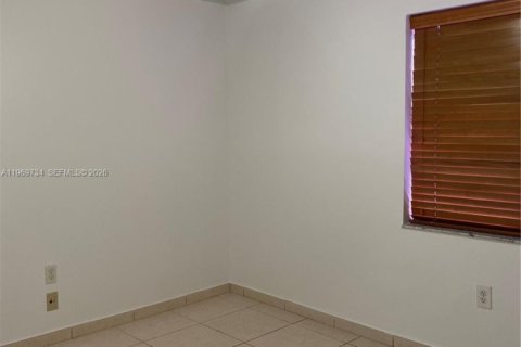 Casa en venta en Miami, Florida, 3 dormitorios, 139.17 m2 № 2030842 - foto 20