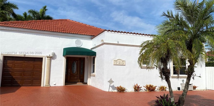 Casa en Miami, Florida 3 dormitorios, 139.17 m2 № 2030842