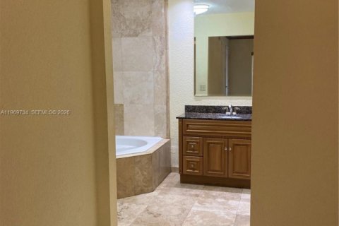 Casa en venta en Miami, Florida, 3 dormitorios, 139.17 m2 № 2030842 - foto 15