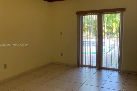 Casa en venta en Miami, Florida, 3 dormitorios, 139.17 m2 № 2030842 - foto 10