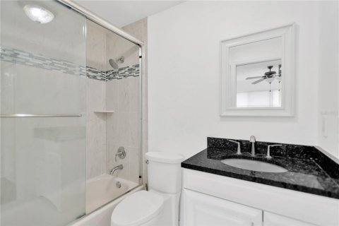 Villa ou maison à vendre à Tampa, Floride: 3 chambres, 142.6 m2 № 1899781 - photo 24
