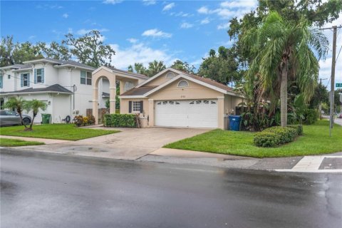 Villa ou maison à vendre à Tampa, Floride: 3 chambres, 142.6 m2 № 1899781 - photo 5
