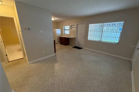 Apartment in Orlando, Florida 2 bedrooms, 61.32 sq.m. № 2384457 - photo 4