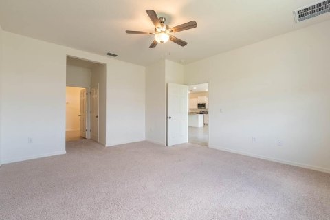 House in Palm Bay, Florida 4 bedrooms, 190.08 sq.m. № 2245444 - photo 11