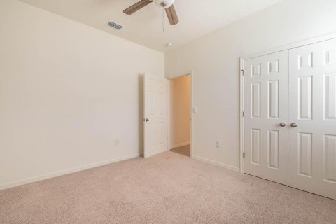 House in Palm Bay, Florida 4 bedrooms, 190.08 sq.m. № 2245444 - photo 24
