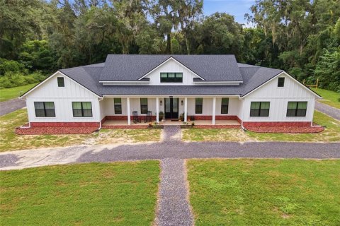 House in Sumter, Florida 5 bedrooms, 286.88 sq.m. № 2393583 - photo 2
