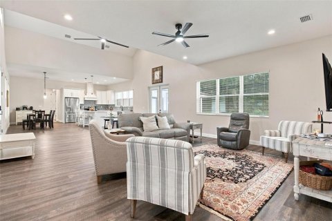 House in Sumter, Florida 5 bedrooms, 286.88 sq.m. № 2393583 - photo 12