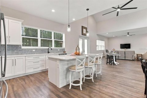 House in Sumter, Florida 5 bedrooms, 286.88 sq.m. № 2393583 - photo 15