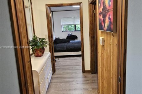 House in Fort Lauderdale, Florida 3 bedrooms, 100.15 sq.m. № 2013343 - photo 26