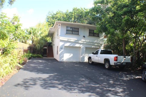 House in Fort Lauderdale, Florida 3 bedrooms, 100.15 sq.m. № 2013343