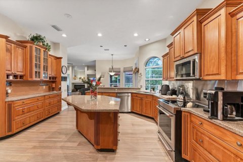 House in Sarasota, Florida 4 bedrooms, 285.77 sq.m. № 1822367 - photo 10
