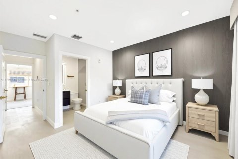 Touwnhouse à vendre à Miami, Floride: 2 chambres, 87.33 m2 № 1712296 - photo 8