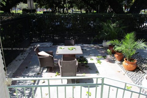 Снять в аренду кондоминиум в Майами-Бич, Флорида 34.37м2, № 2003159 - фото 8