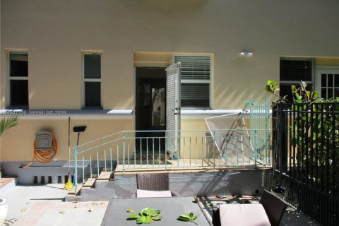 Снять в аренду кондоминиум в Майами-Бич, Флорида 34.37м2, № 2003159 - фото 9