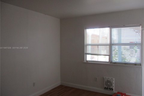 Снять в аренду кондоминиум в Майами-Бич, Флорида 34.37м2, № 2003159 - фото 11