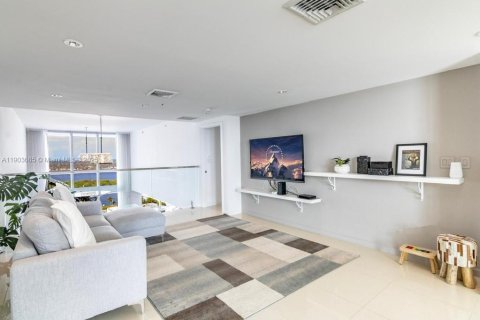 Снять в аренду кондоминиум в Норт-Бей-Виллидж, Флорида 3 спальни, 232.07м2, № 1957245 - фото 11