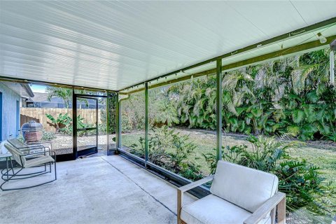 Casa en venta en Riverview, Florida, 3 dormitorios, 197.88 m2 № 1680740 - foto 2