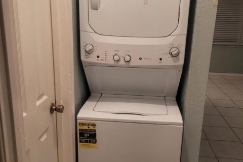 Appartement à louer à Lantana, Floride: 2 chambres, 72.93 m2 № 2280821 - photo 4