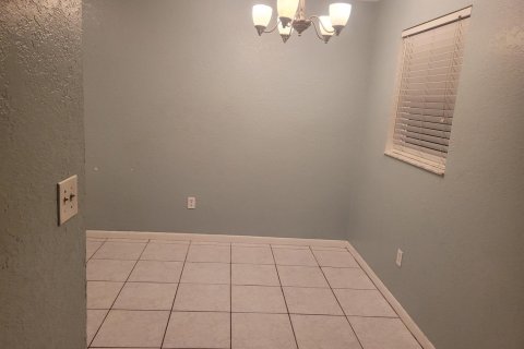 Appartement à louer à Lantana, Floride: 2 chambres, 72.93 m2 № 2280821 - photo 8