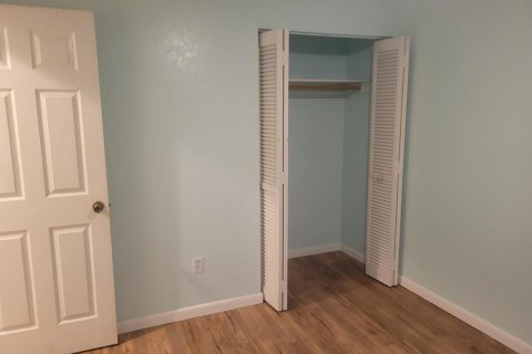 Appartement à louer à Lantana, Floride: 2 chambres, 72.93 m2 № 2280821 - photo 6