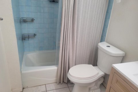 Appartement à louer à Lantana, Floride: 2 chambres, 72.93 m2 № 2280821 - photo 7
