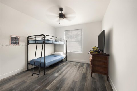 Купить коммерческую недвижимость в Майами, Флорида 215.16м2, № 1971329 - фото 21