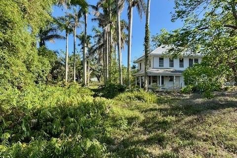 House in Bradenton, Florida 4 bedrooms, 252.32 sq.m. № 1742993 - photo 1