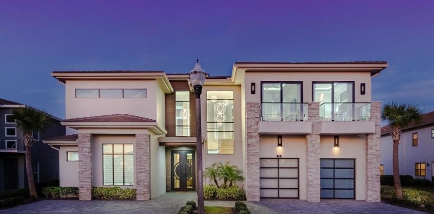 Casa en Four Corners, Florida 9 dormitorios, 757.25 m2 № 2114647