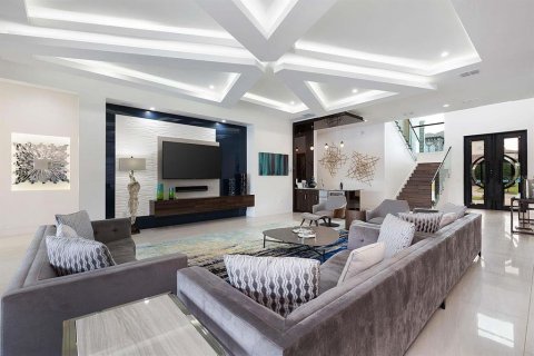 Casa en venta en Four Corners, Florida, 9 dormitorios, 757.25 m2 № 2114647 - foto 6
