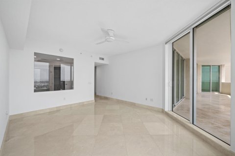 Condominio en venta en Fort Lauderdale, Florida, 2 dormitorios, 151.43 m2 № 2174243 - foto 19