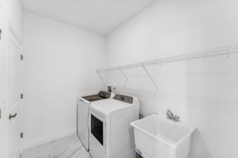 Casa en venta en Port St. Lucie, Florida, 2 dormitorios, 200.95 m2 № 2243480 - foto 10
