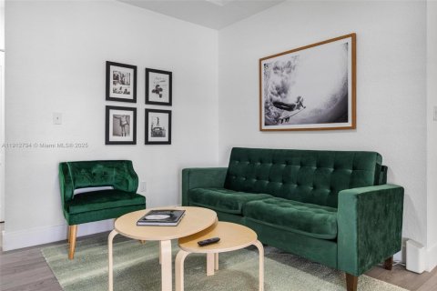 Купить коммерческую недвижимость в Майами, Флорида 267.37м2, № 1971314 - фото 7