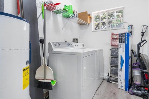 Купить коммерческую недвижимость в Майами, Флорида 267.37м2, № 1971314 - фото 20