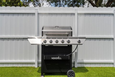 Купить коммерческую недвижимость в Майами, Флорида 267.37м2, № 1971314 - фото 22