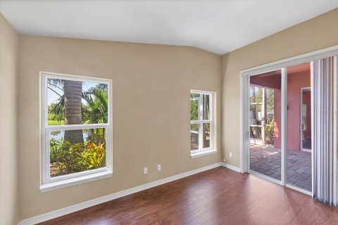 House in Palmetto, Florida 3 bedrooms, 174.28 sq.m. № 1898639 - photo 30